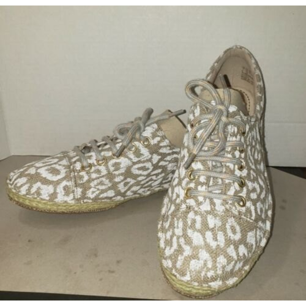 Clarks Espadrilles Leopard Animal Print Shoes Comfort Flats Womens Size 9.5‎